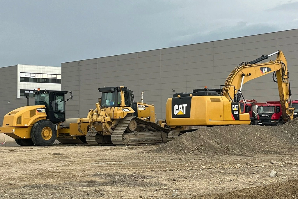 compactor, buldozer și excavator din flota Sindrax